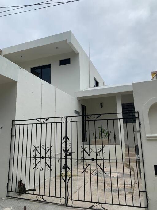 Villa Private Full House With Pool And Cozy Patio Valladolid  Esterno foto
